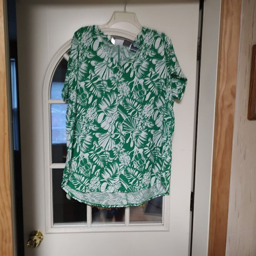 New Nicole Miller Green Tropical Print Short Sleeve Top Size Women's 2X